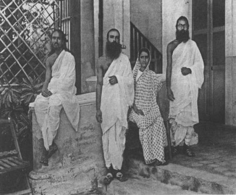 Bansidhar, Champaklal, Motiba and Kantilal in 1932